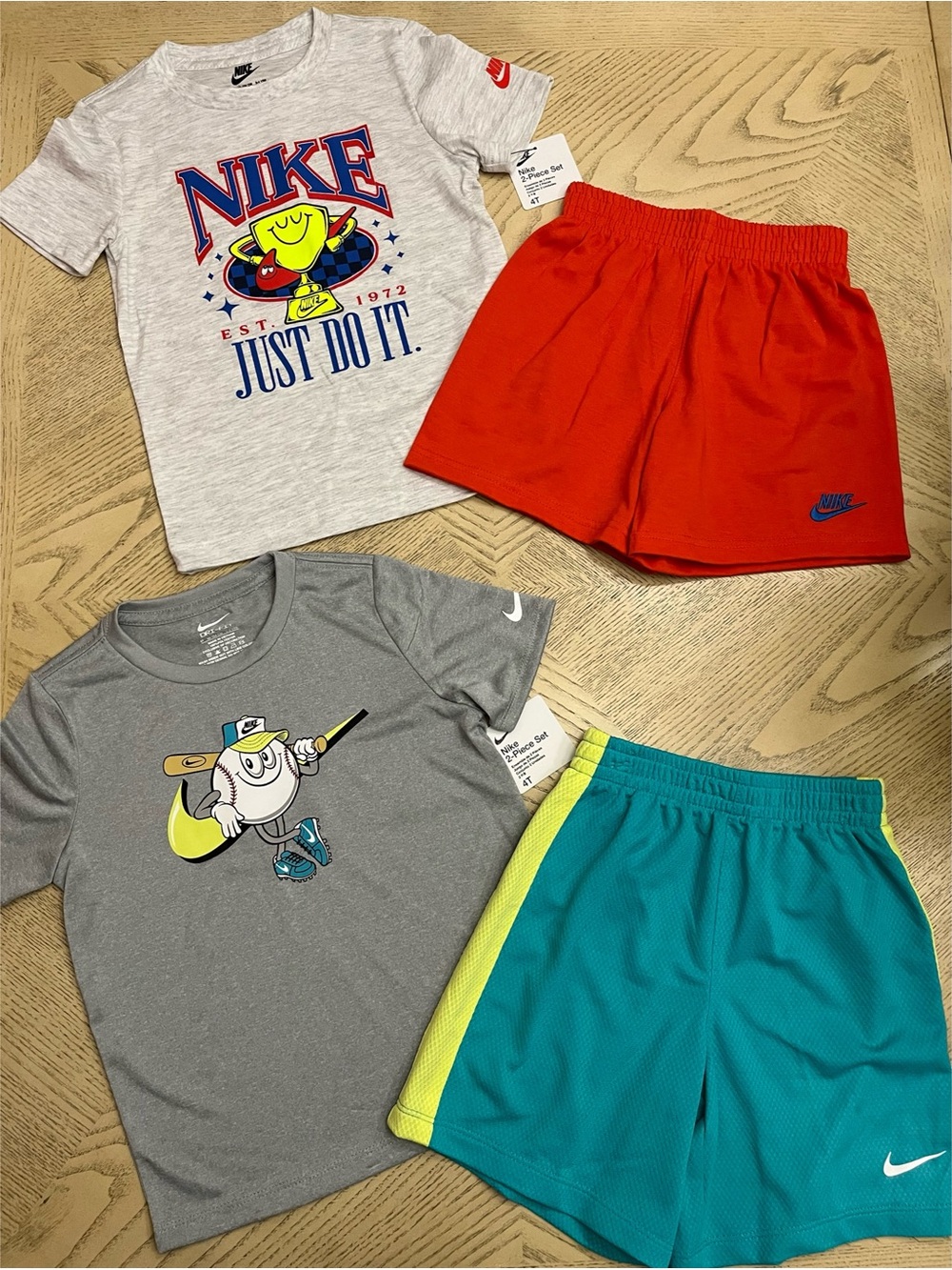 *BUNDLE* Boys Nike Short Sleeve Tees & Shorts Size 4T